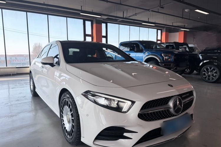 Used Mercedes-Benz A-Class 2020 Restyled A 200 L Sport Sedan Fashion Version Exterior 3