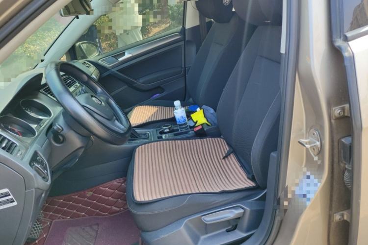 Used Volkswagen Golf 2016 1.6L Automatic Fashion Model
