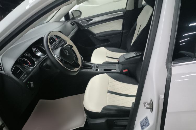 Used Volkswagen Golf 2018 230TSI Automatic Comfort Model Left Front Seat