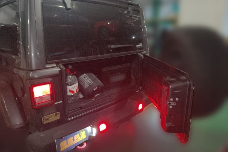 Used Jeep Wrangler 2021 2.0T Robin Hood Four-Door Edition