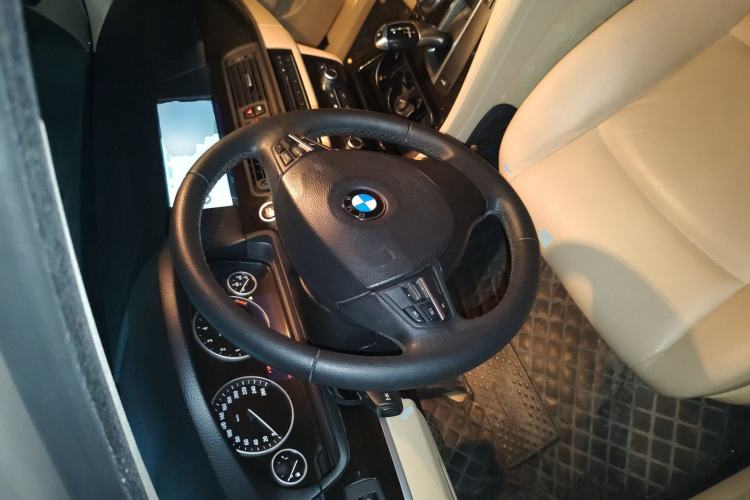 Used BMW 5 Series 2012 523Li Leading Model