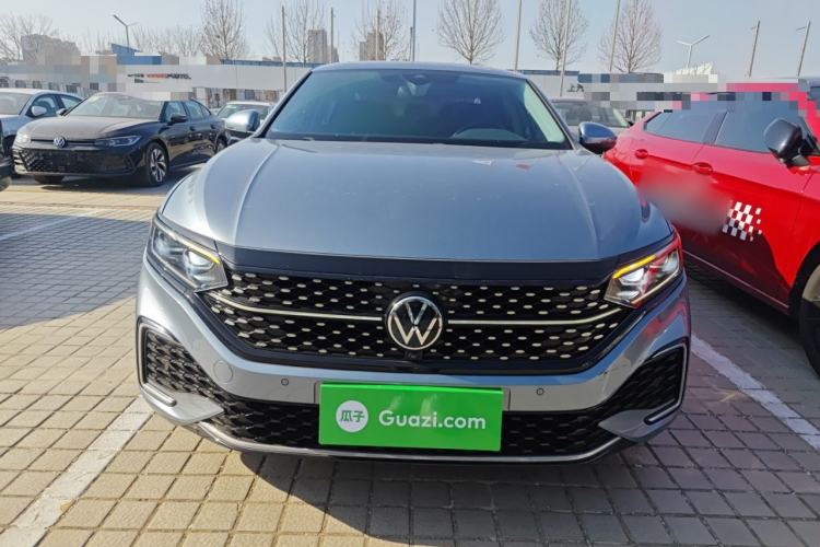 Used Volkswagen Passat 2022 330TSI Starry Luxury Edition