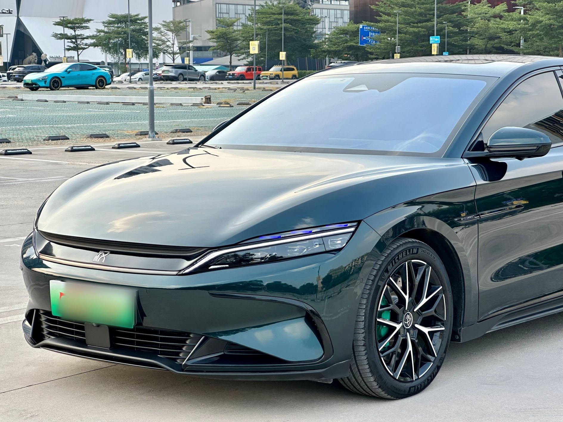 BYD Han 2022 EV 610 km All-Wheel-Drive Qianshan Cui Limited Edition — снимка 8