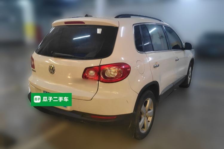 Used Volkswagen Tiguan 2010 1.8 TSI Automatic Two-Wheel Drive Trend Edition Rear Right 45 Deg