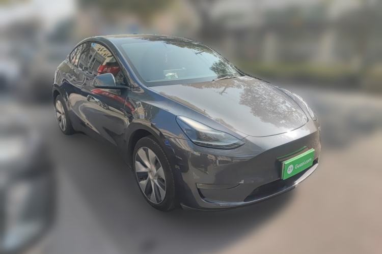 Used Tesla Model Y 2022 Long-Range All-Wheel-Drive Version Front Right 45 Deg