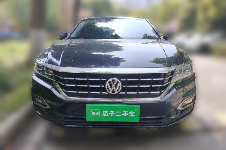 Used Volkswagen Passat 2019 280TSI Business Edition China VI Front