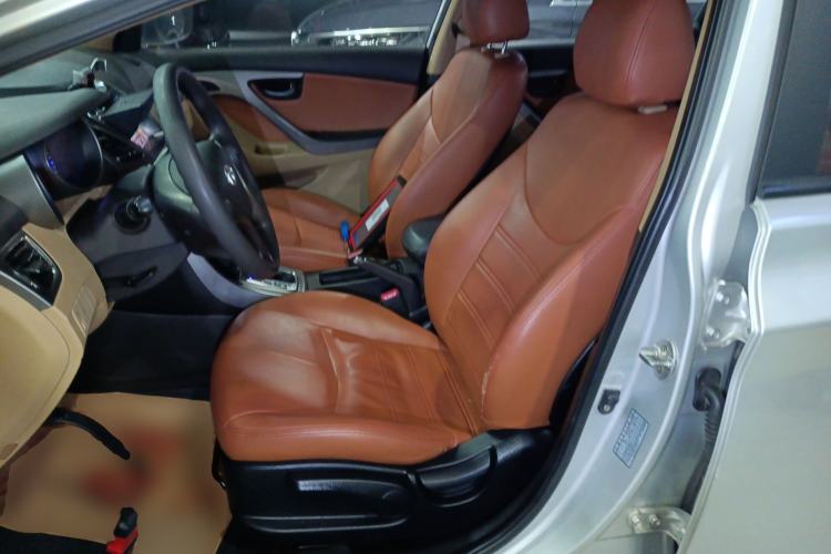 Used Hyundai Elantra (5th Generation / Langdong) 2012 1.6L Automatic Fashion Edition
