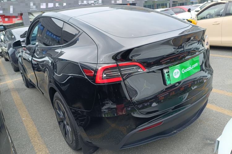 Used Tesla Model Y 2023 Rear-Wheel-Drive Version
