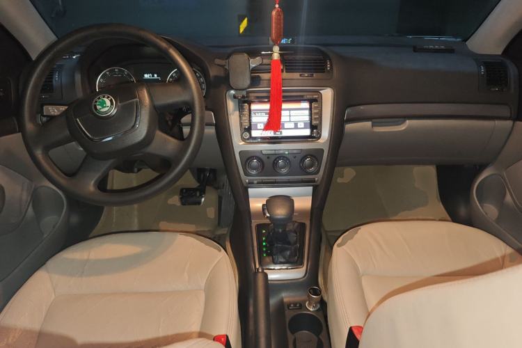 Used Skoda Octavia 2013 1.6L Automatic Elegance Edition