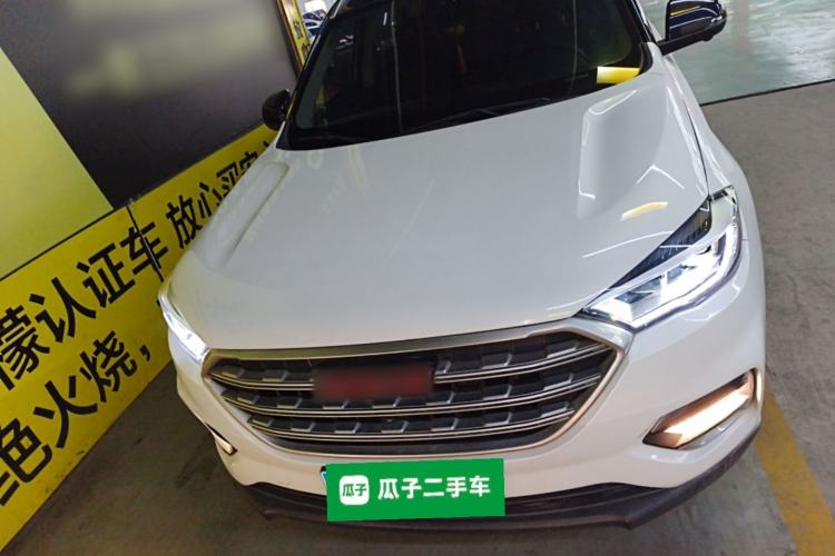 Used Sinotruk VGV U70 2020 1.5T Automatic Smart Luxury 7-Seater Front