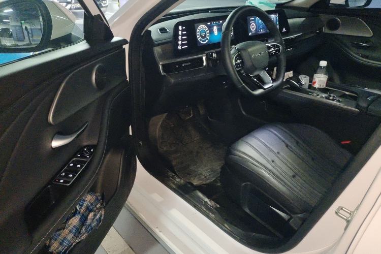 Used Chery Fengyun A8 2025 Model 70km Basic Version
