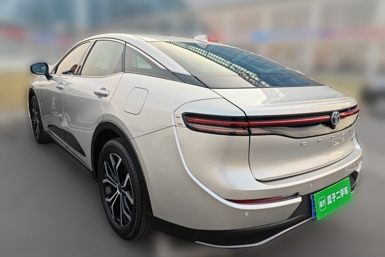 Used Toyota Crown 2023 2.5L SportCross HEV Two-Wheel Drive Prestige Edition Rear Left 45 Deg