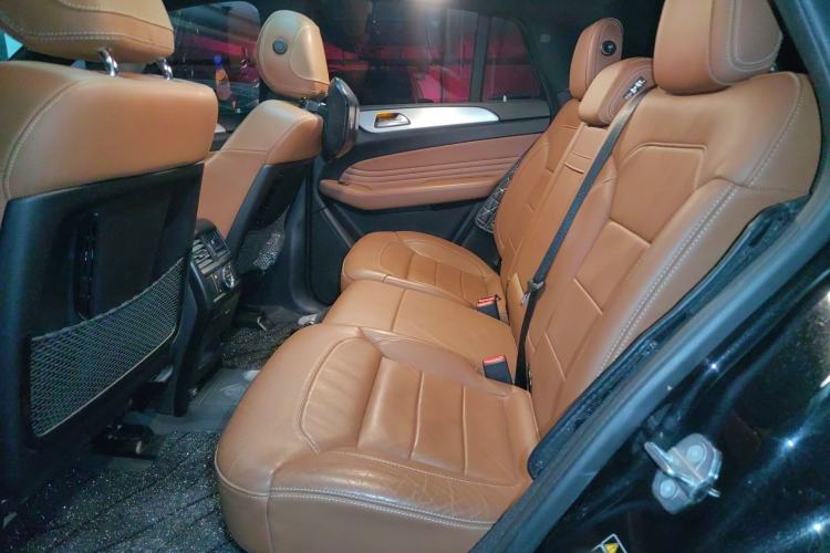 Used Mercedes-Benz GLE Coupe 2017 GLE 400 4MATIC Coupe SUV Left Rear Seat