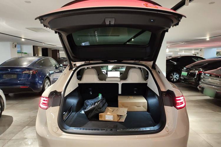 Used Hima Luxeed R7 2024 All-Electric 802 km Max
