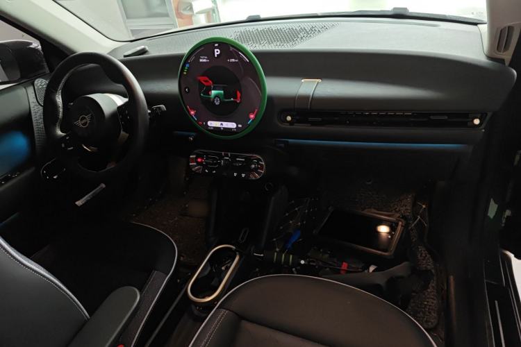 Used MINI Electric MINI COOPER 2024 456km COOPER E Classic Edition