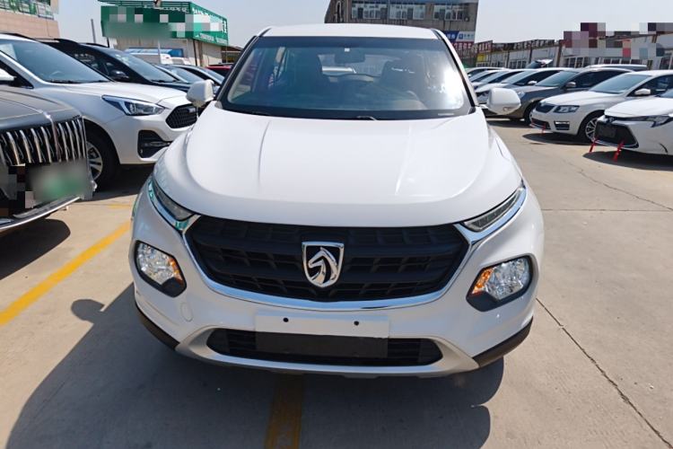 Used Baojun 510 2017 1.5L manual Comfort trim
