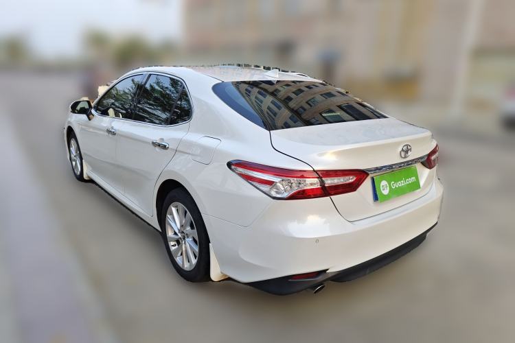 Used Toyota Camry 2021 2.0G Luxury Edition
