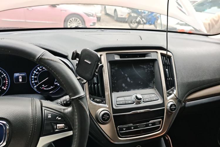 Used CHANGAN CS95 2017 2.0T Two-Wheel Drive Smart Edition