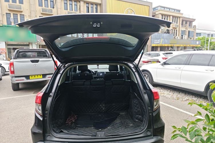 Used Honda Vezel 2020 1.5L CVT Pioneer Edition
