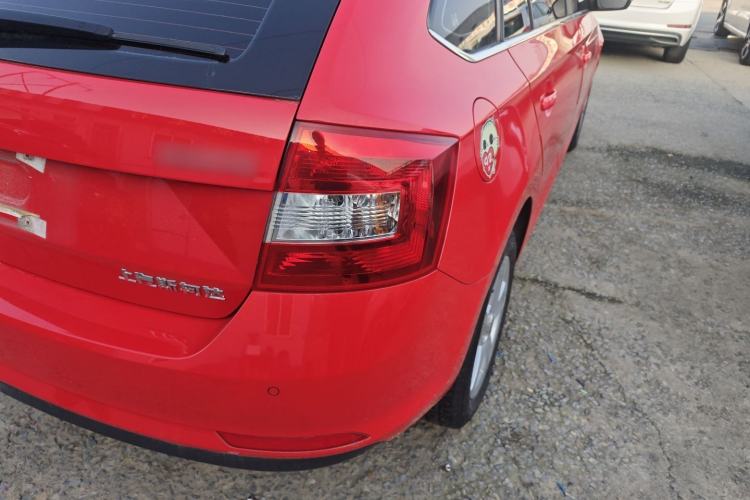 Used Skoda Rapid Spaceback 2018 1.6L Automatic Comfort Edition