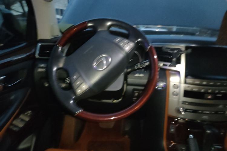 Used Lexus LX 2013 570