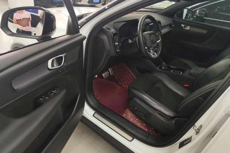 Used Volvo XC40 2020 T4 Four-Wheel Drive Smart & Sporty Edition Driver Seat