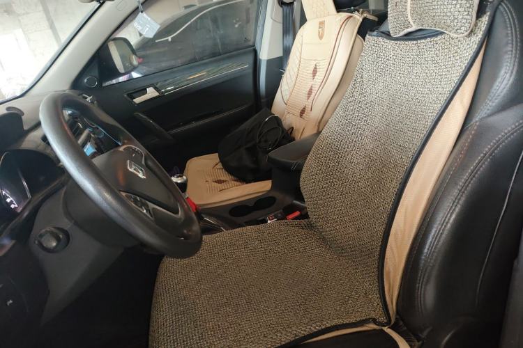 Used Zotye T600 2015 1.5T Manual Flagship Model Left Front Seat