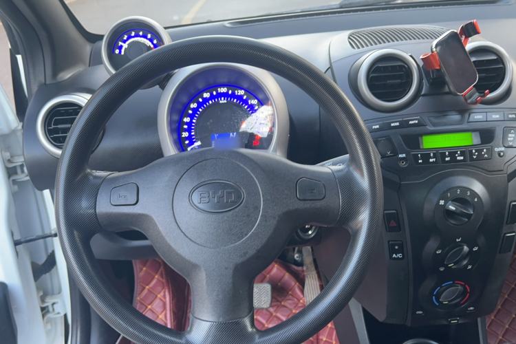 Used BYD F0 2015 1.0L AMT XuanKu Model Interior 6