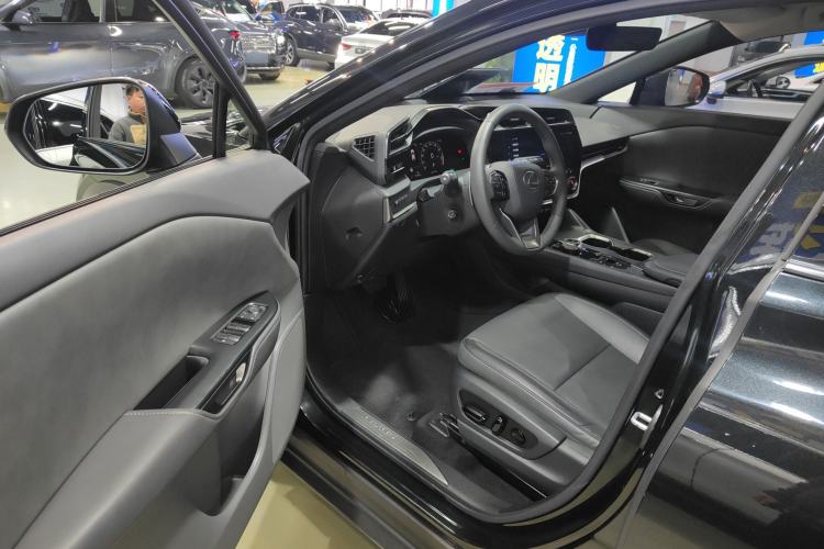 Used Lexus RZ 2023 450e All-Wheel Drive Luxury Edition
