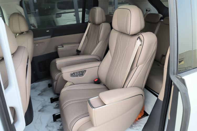 Used XPeng X9 2025 740 Ultra-Long Range Max