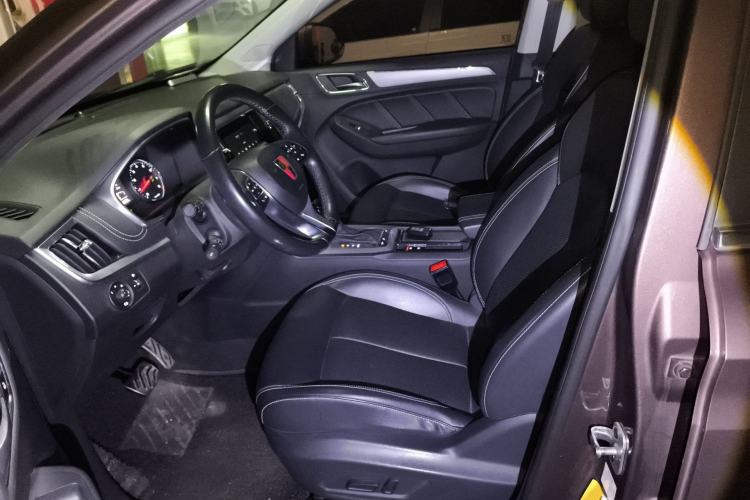 Used Roewe RX5 2018 20T Two-Wheel Drive Automatic Internet Smart Edition