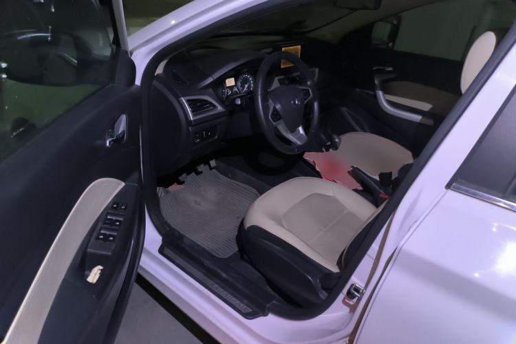 Used CHANGAN Alsvin V7 2015 1.6L Manual Enjoyment Model China IV Standard Driver Seat