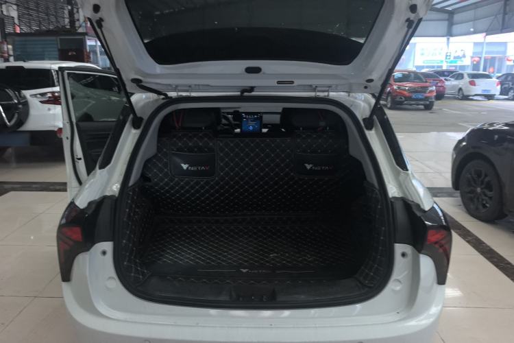 Used NETA V 2021 Standard Range Entertainment Edition
