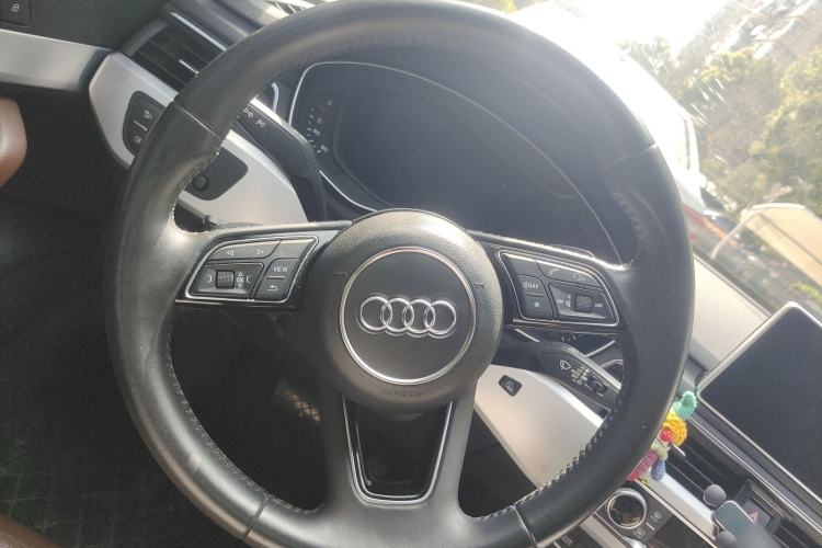 Used Audi A4L 2018 30th Anniversary Edition 40 TFSI Fashion Model