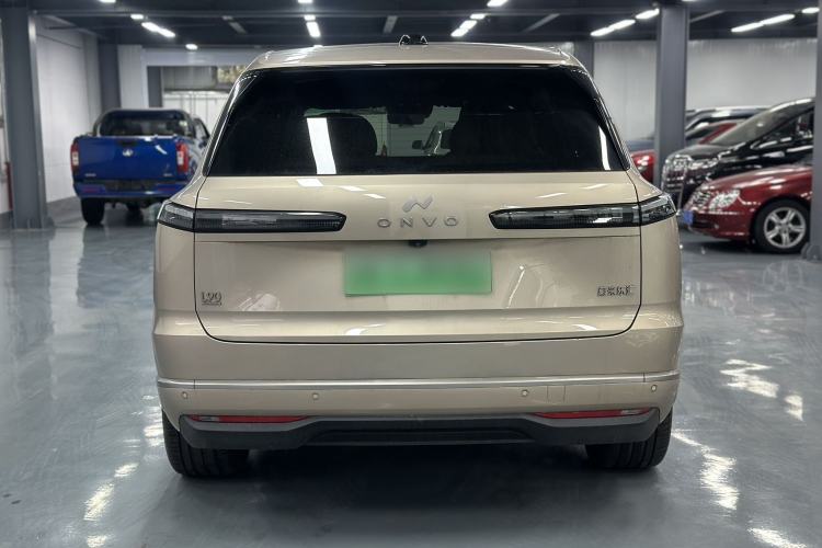 Used ONVO Luxeed L90 2025 Model—Max Six-Seater Version
