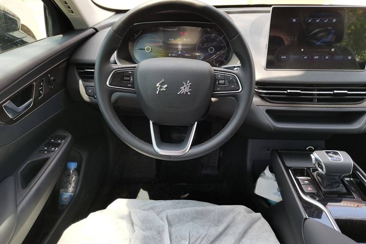 Used Hongqi E-QM5 2024 450km Range Commuter Version
