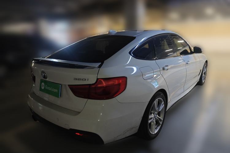 Used BMW 3 Series GT 2017 320i M Sport Rear Right 45 Deg