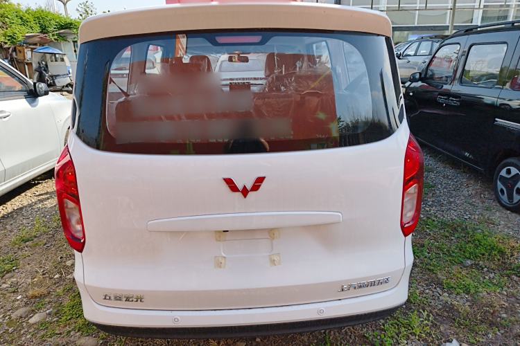 Used Wuling Hongguang New Energy 2025 Model Range-Extending Hybrid 150KM Comfort Edition Rear