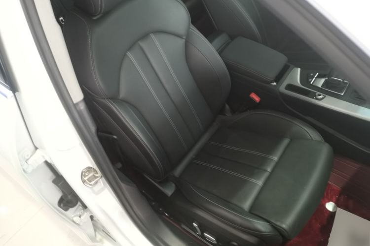 Used Audi A4L 2024 40 TFSI Fashion Dynamic Model
