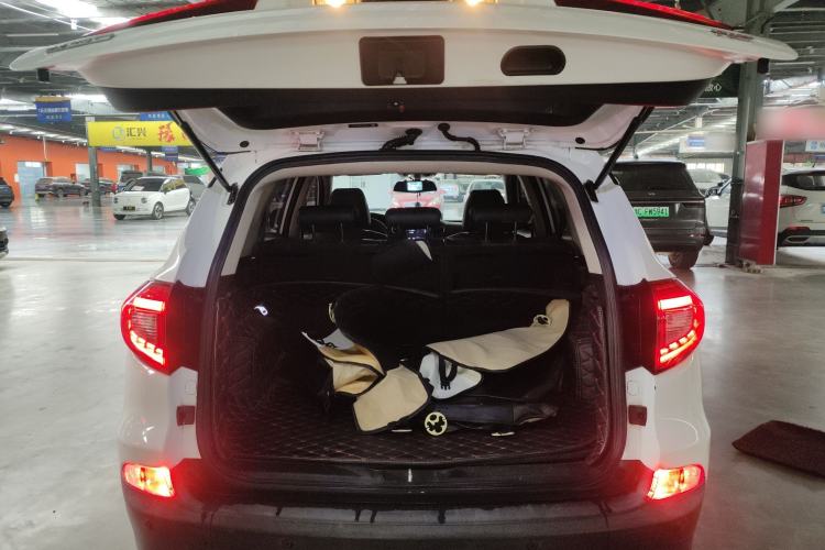 Used BYD Song 2017 Gaishe Upgrade Edition 1.5TID Automatic Elite Model
