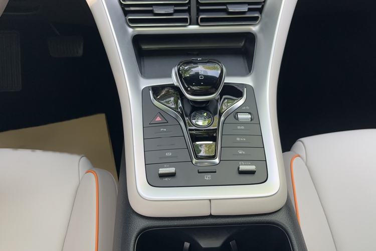 Used BYD Song Pro New Energy 2024 HONOR Edition DM-i 71KM Leading Model
