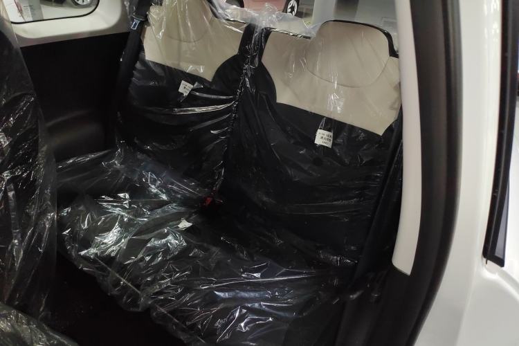 Used CHANGAN NEVO Lumin 2026 Model Treasure Edition 205km Passionate Beige Ningde Interior 4