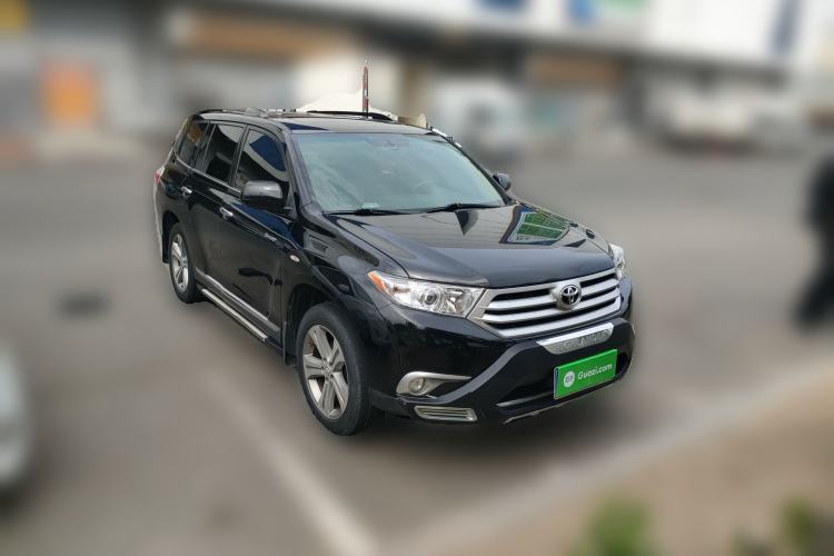 Used Toyota Highlander 2012 2.7L Two-Wheel Drive 7-Seater Luxury Edition Front Right 45 Deg