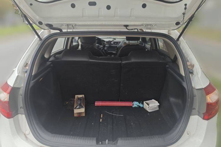 Used Kia K2 2012 Hatchback 1.6L AT Premium Trunk