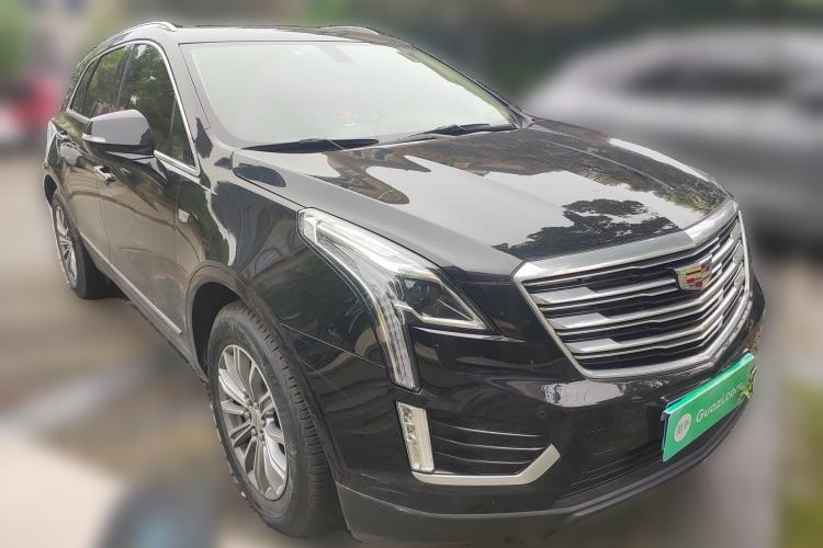 Used Cadillac XT5 2018 28T Four-Wheel Drive Luxury Model Front Right 45 Deg