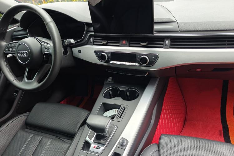 Used Audi A4L 2020 40 TFSI Luxury Dynamic Model
