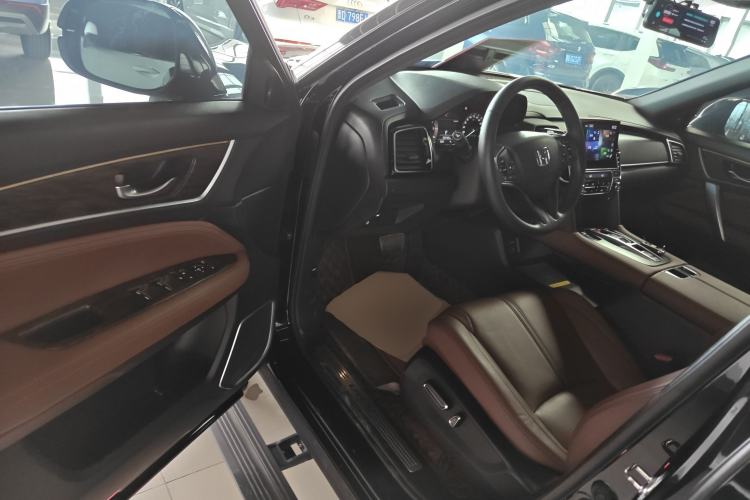 Used Honda UR-V 2020 370TURBO Two-Wheel Drive Luxury Edition
