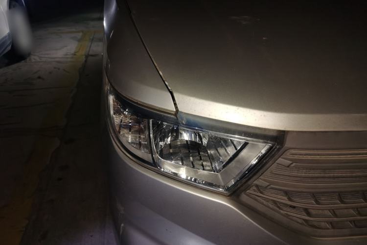 Used Wuling Hongguang V 2019 1.5L Standard Version China VI LAR
