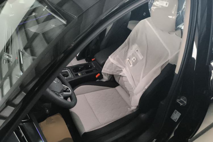 Used Volkswagen Magotan 2026 30 Million Vehicles Selected Model 380TSI DSG Luxury Edition