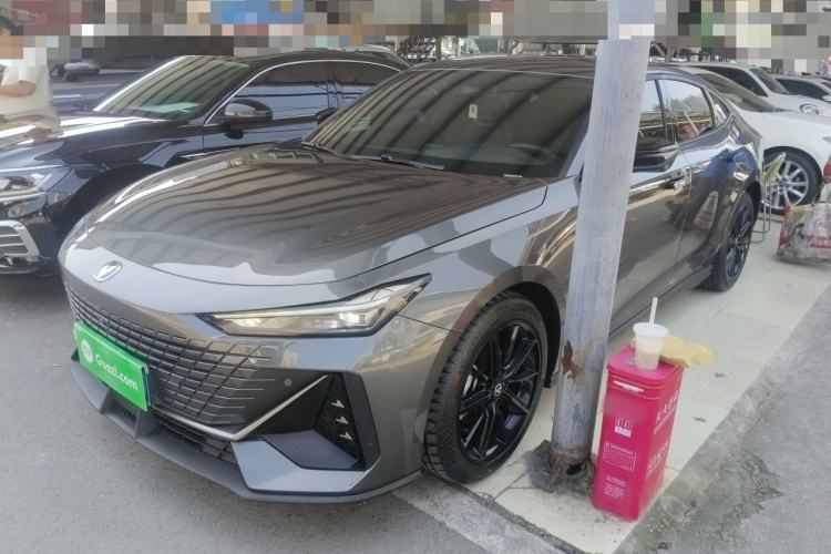 Used CHANGAN UNI-V 2023 1.5T Premium Model